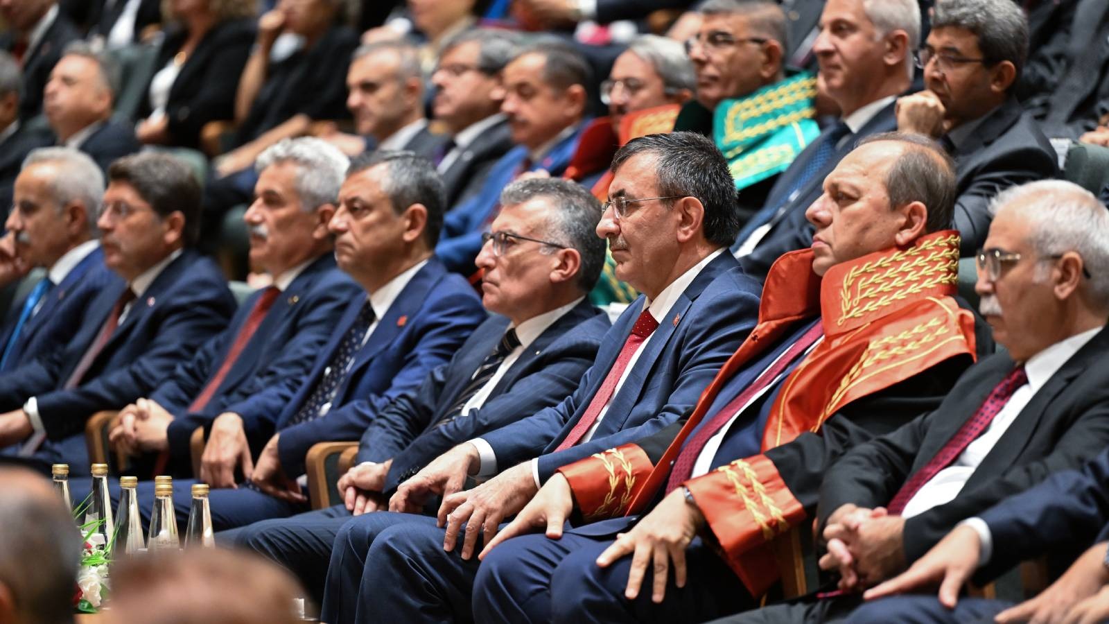 cumhurbaskani yardimcisi cevdet yilmazdan muhalefete yeni anayasa cagrisi siz de tekliflerinizi perspektifinizi ortaya koyun cBGA7GEV