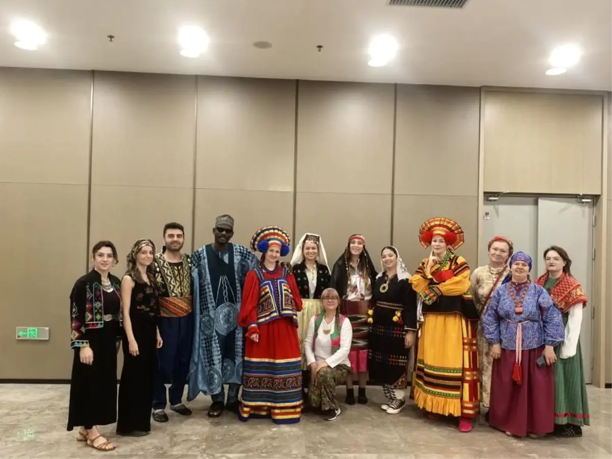 turk seramikleri jingdezhen fuarinda sergilendi 2cyWeSwU.jpg