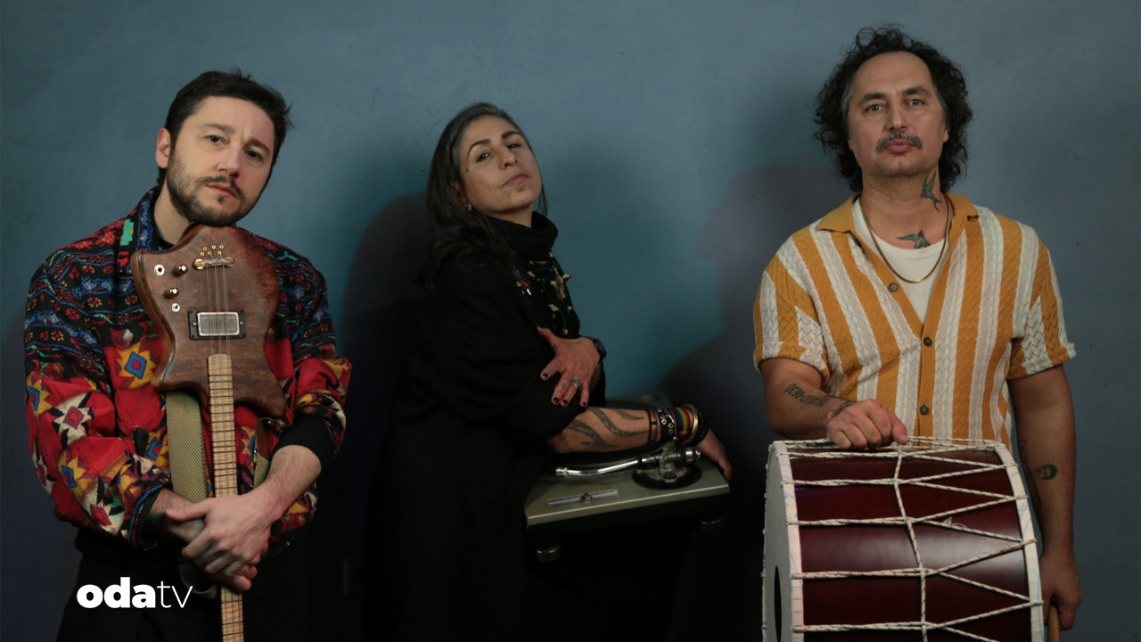 Hakan Vreskala, İpek İpekçioğlu ve Deniz Mahir Kartal’dan yeni tekli: Heybenin hakan vreskala ipek ipekcioglu ve deniz mahir kartaldan yeni tekli heybenin 6PFSF3Fw.jpg