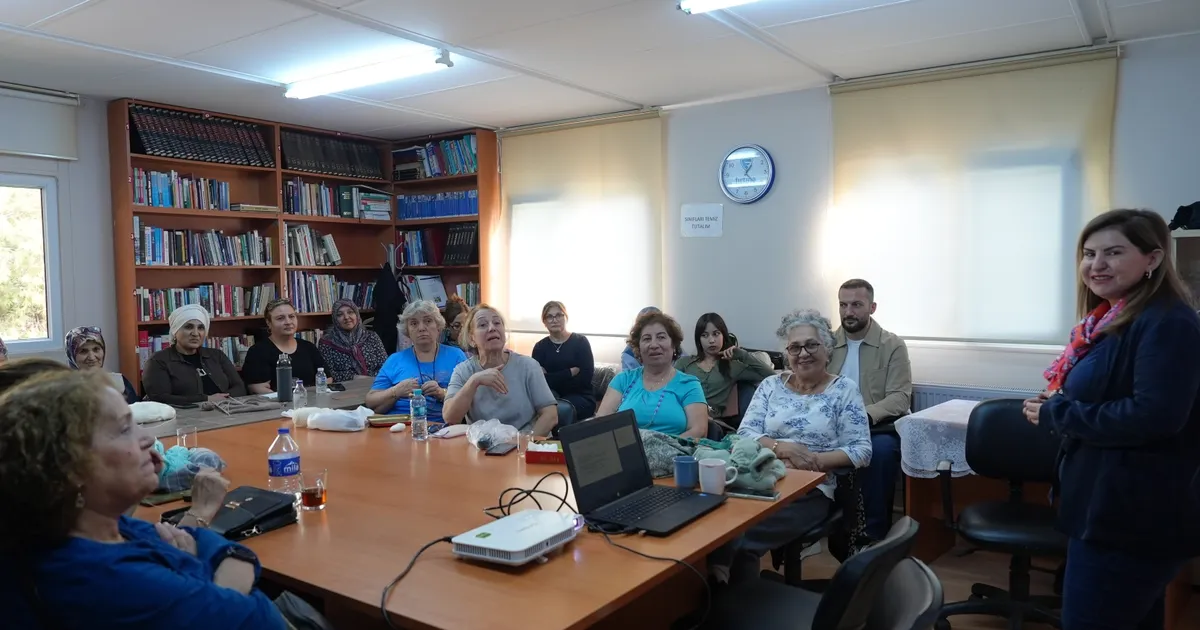 İstanbul Maltepe’de ‘Değişen Dünyada Yaşlanmamayı Seçenler’ söyleşisi istanbul maltepede degisen dunyada yaslanmamayi secenler soylesisi NjaFSeBb.webp