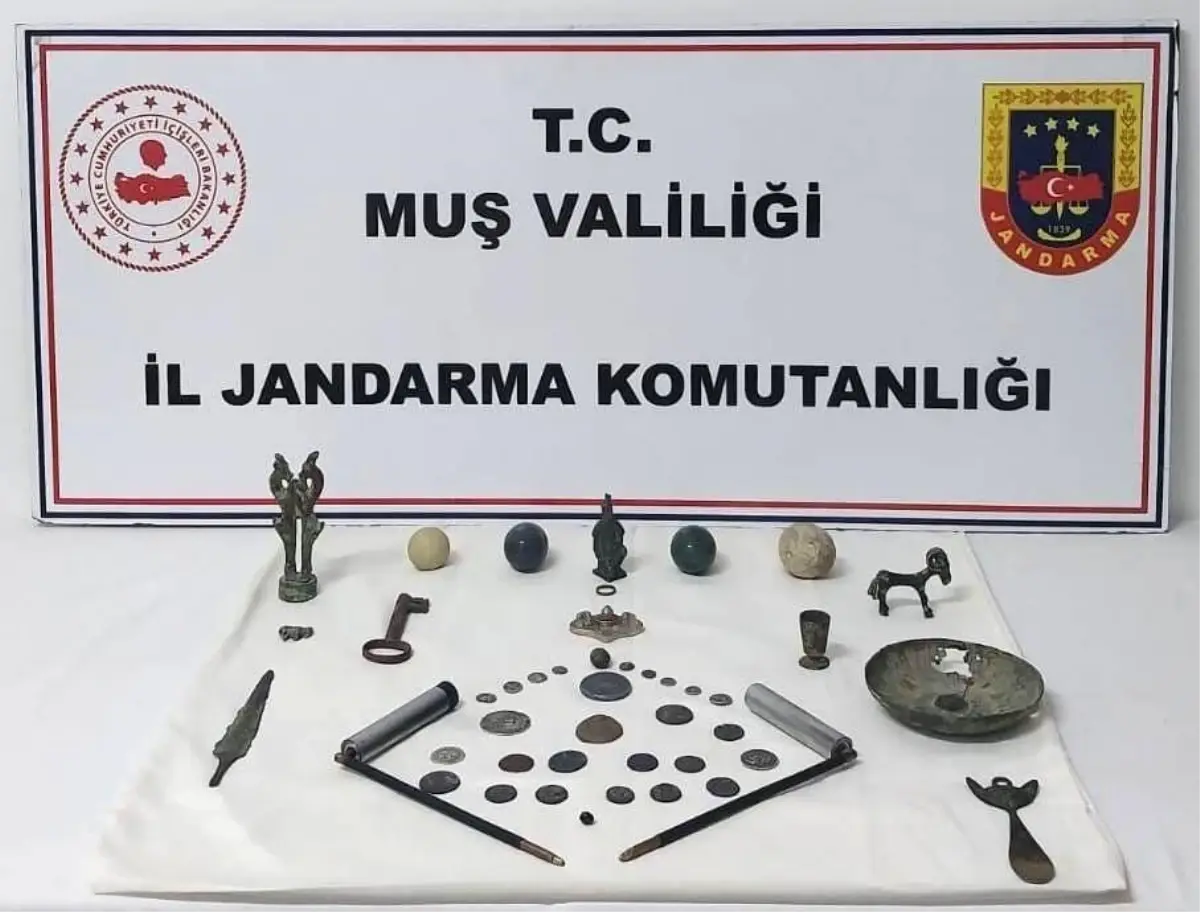 musta tarihi eser operasyonu cok sayida roma ve urartu donemine ait esya ele gecirildi 2VFejSUy.jpg