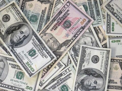 Dolar Düşüşte, Ancak TL Üzerindeki Etkisi Sınırlı Kaldı