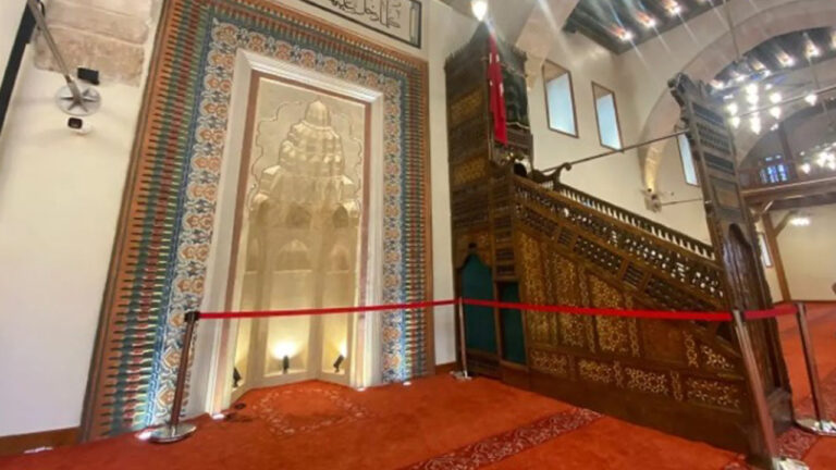 depremde-hasar-goren-583-yillik-tarihi-ulu-caminin-resmi-acilisi-gerceklestirildi-kJsnxfI5