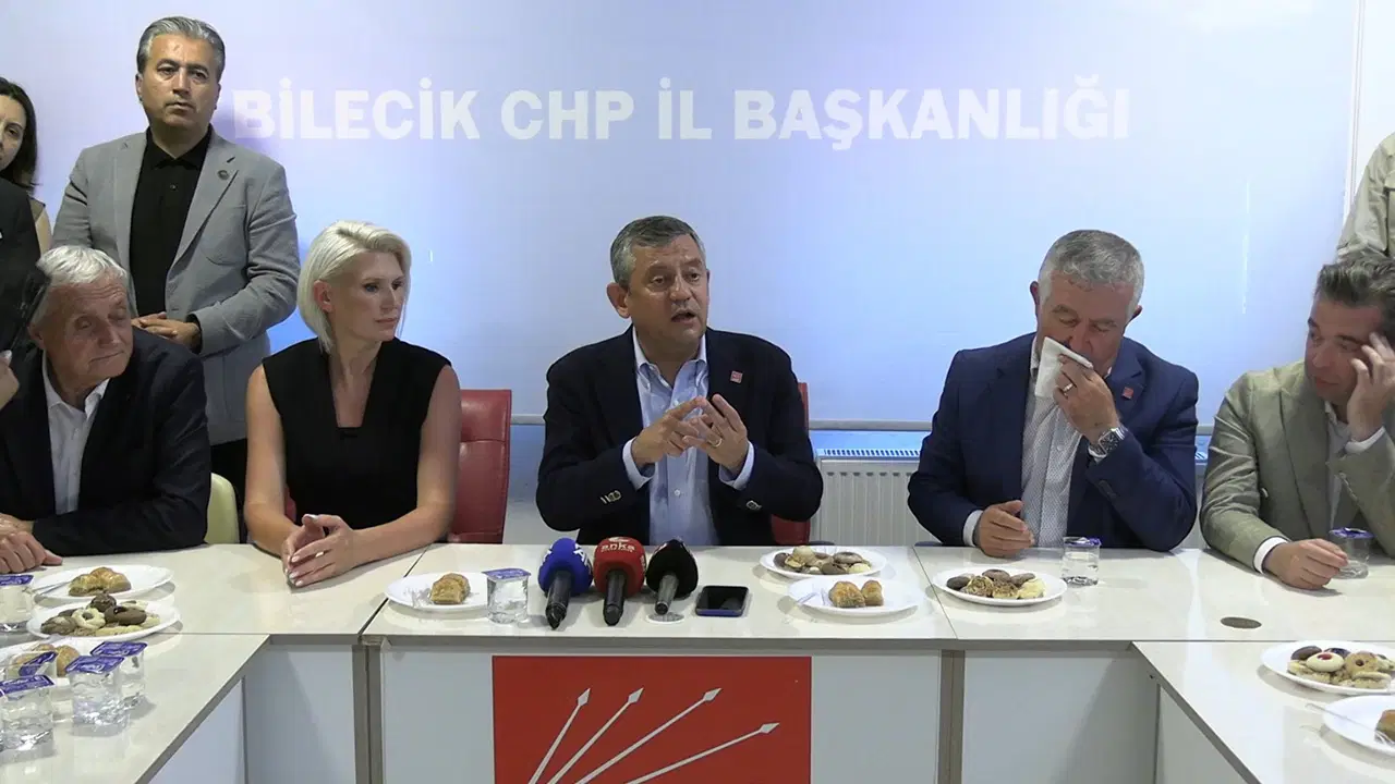 Ozgur ozelden cagri heyeti mesaji isim onerdi 40 gun icinde bu kurultayin yapilmasini istiyoruz 6etPHNlP